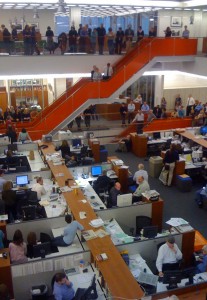 A speech in The New York Times newsroom after the announcement of the 2009 Pulitzer Prize winners. Author: Nycmstar. April 20, 2009.